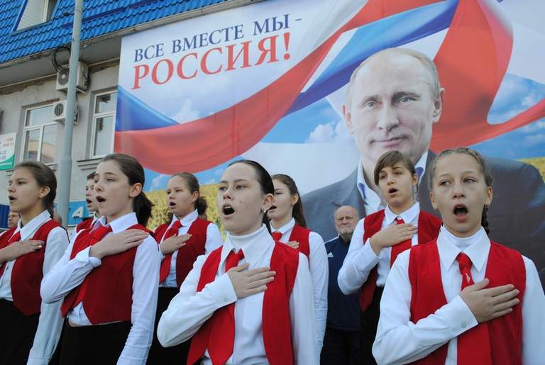 Белореченцы отметили День народного единства спортивным забегом