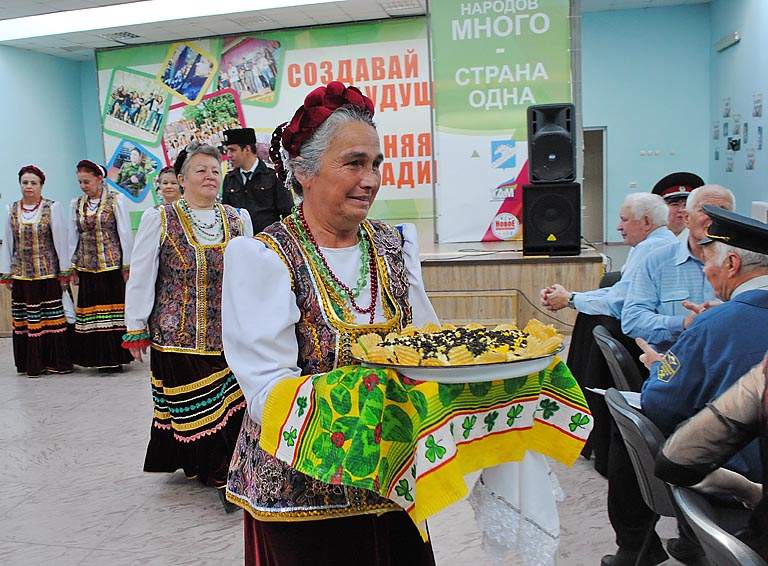 В районном совете ветеранов прошел ежегодный фестиваль национальных культур