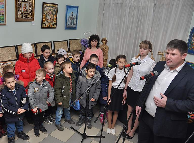 В Белореченске стартовала благотворительная акция «Тепло детских рук»