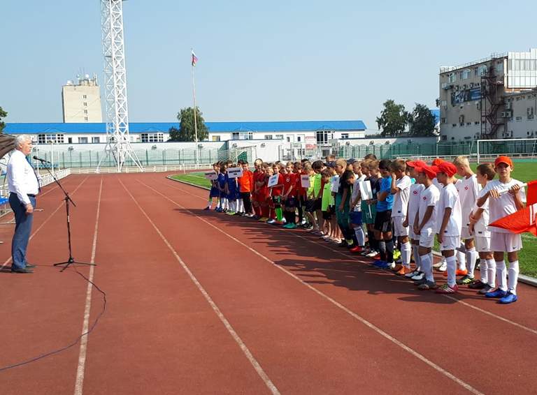 В Белореченске стартовал зональный этап Кубка по футболу