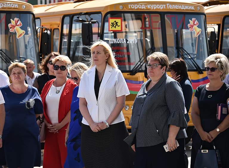 Белореченский район получил пять новых школьных автобусов