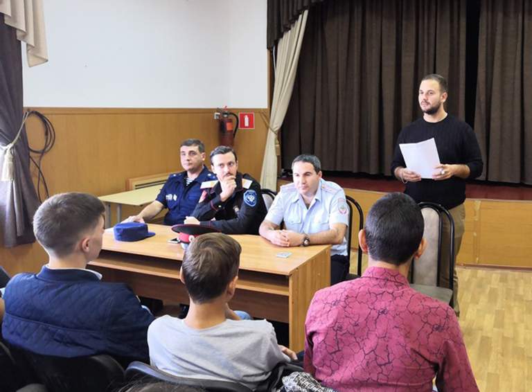 В Краснодарском кооперативном техникуме прошёл форум по межнациональным отношениям