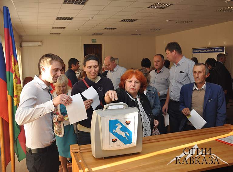 Единороссы Белореченска обсудили реализацию партийных проектов