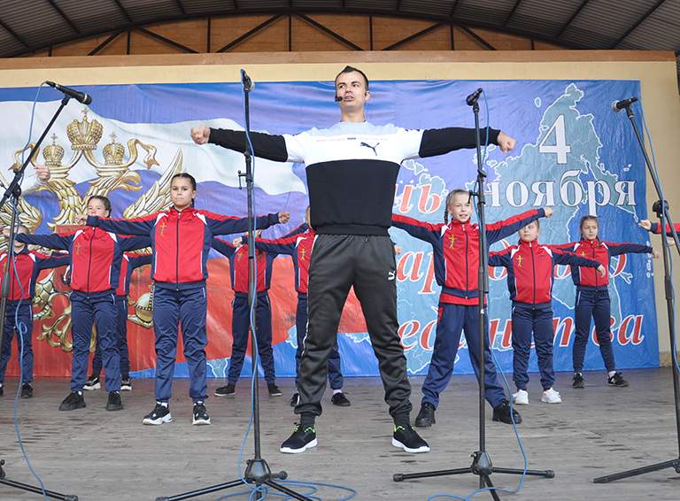 В Белореченске отмечают День народного единства! (фоторепортаж)