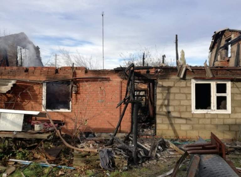 Коротое замыкание привело к пожару в селе Школьном Белореченского района