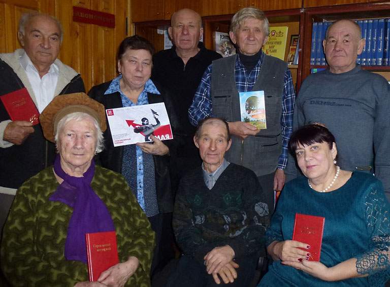 Коллектив Белореченской Центральной библиотеки организовал встречу авторов поэтического сборника «Сорок пятый — месяц май»