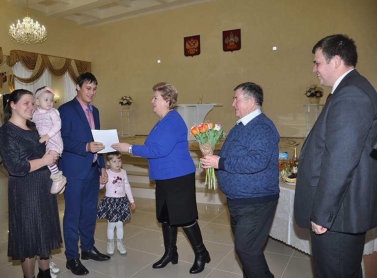 Восемь семей из Белореченска стали обладателями свидетельств о праве на получение социальной выплаты на приобретение жилого помещения