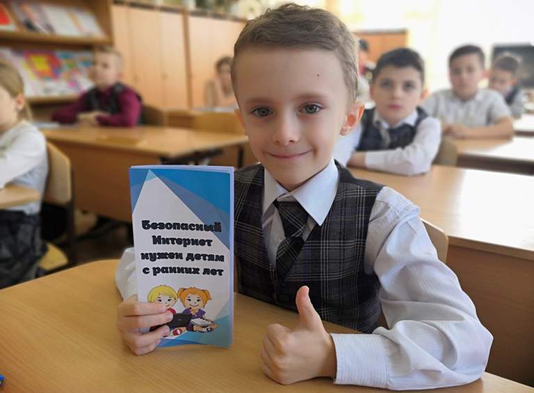 Сотрудники белореченской полиции проводят уроки правовой грамотности среди несовершеннолетних