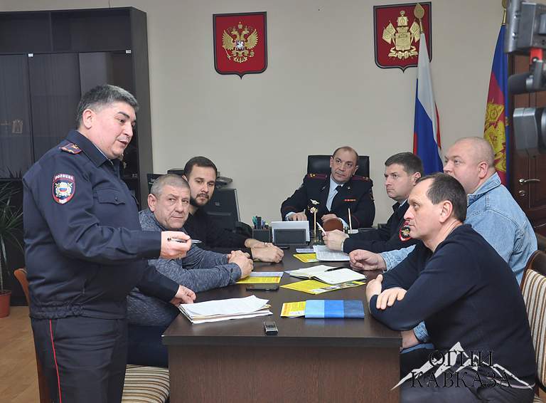 Круглый стол по профилактике мошеннических действий состоялся в Отделе МВД России по Белореченскому району
