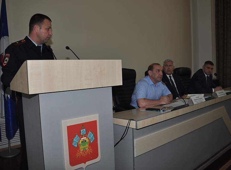 Состоялось заседание межведомственной рабочей группы по противодействию незаконной миграции на территории МО Белореченский район