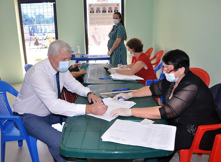 Глава Белореченского района Александр Шаповалов принял участие в голосовании