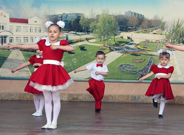Городской культурно-развлекательный центр Белореченска объявляет о наборе в коллективы