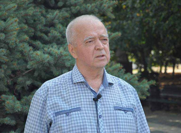 Председатель районного совета ветеранов Геннадий РУДОМЕТОВ