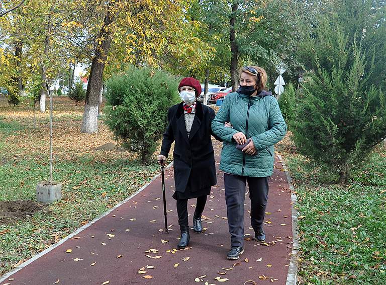 В Парке Победы Белореченска высажены 19 деревьев – по числу живых фронтовиков