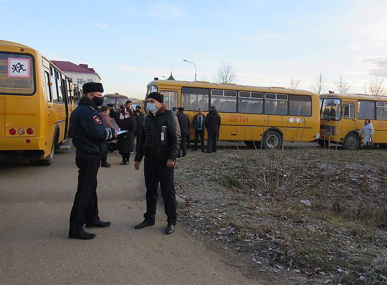 В Белореченске проверили безопасность перевозок школьными автобусами