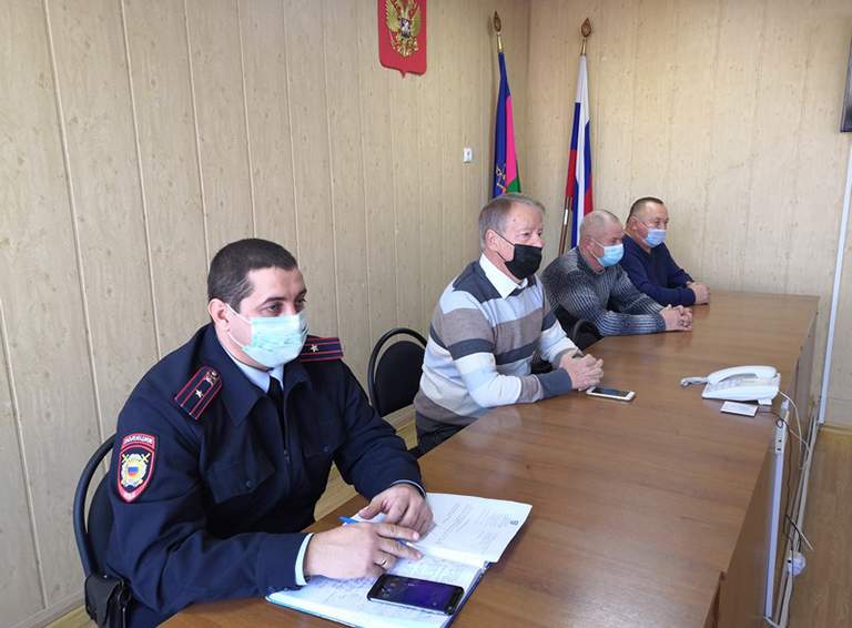 Белореченские ветераны ОМВД провели встречу с молодыми сотрудниками полиции