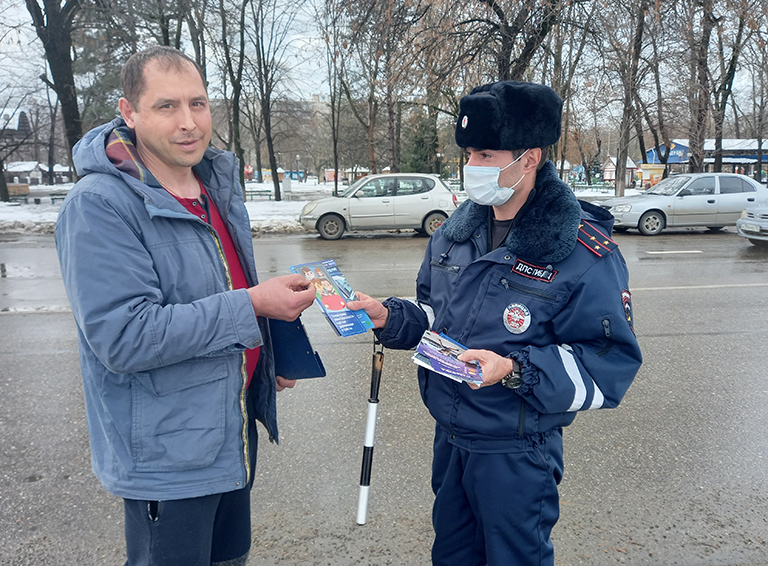В Белореченском районе инспекторы ДПС провели акцию «Вежливый водитель, внимательный пешеход!»