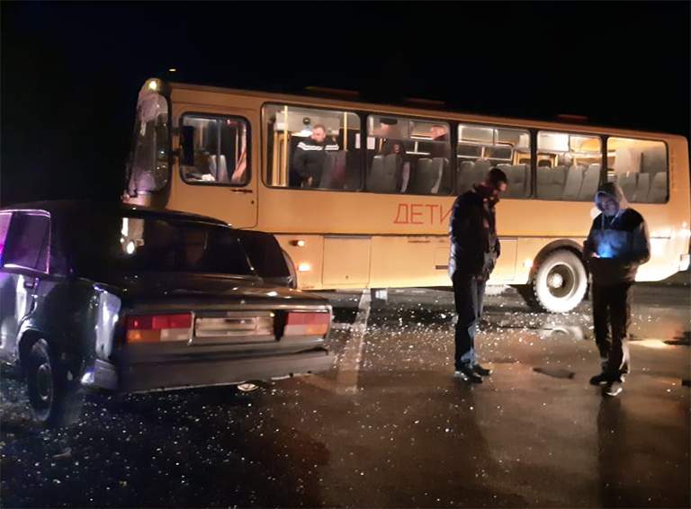 В аварии с участием школьного автобуса в Белореченском районе пострадала несовершеннолетняя его пассажирка