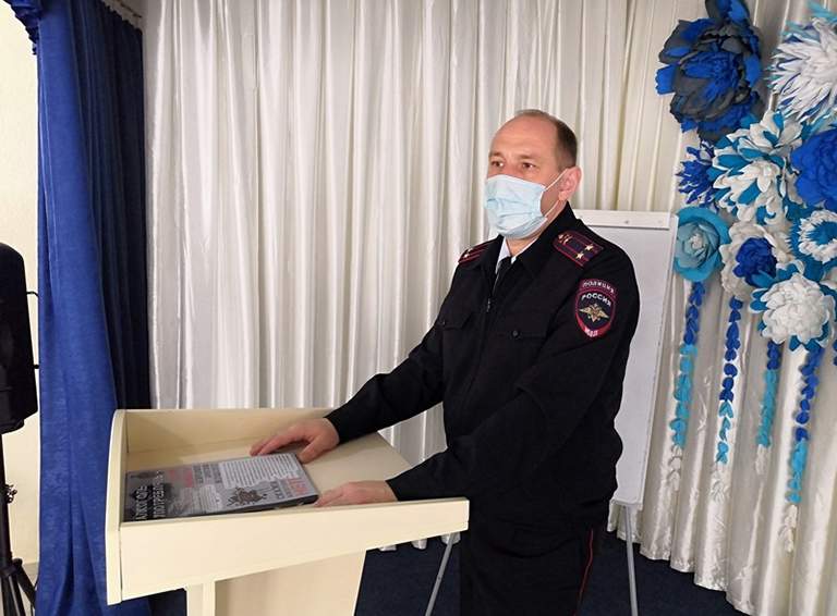 Белореченские полицейские с общественностью реализуют антинаркотическую акцию «Я за здоровый образ жизни»