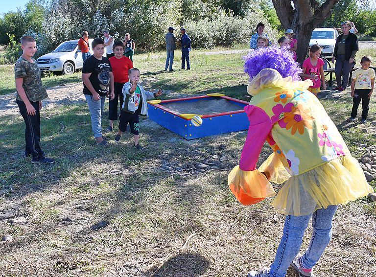Детская игровая площадка открыта в хуторе Вербине Школьненского поселения Белореченского района