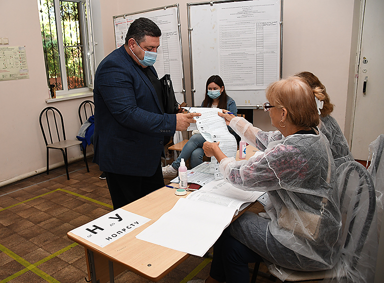 Театр начинается с вешалки, а выборы в Белореченске - с соблюдения санитарных норм