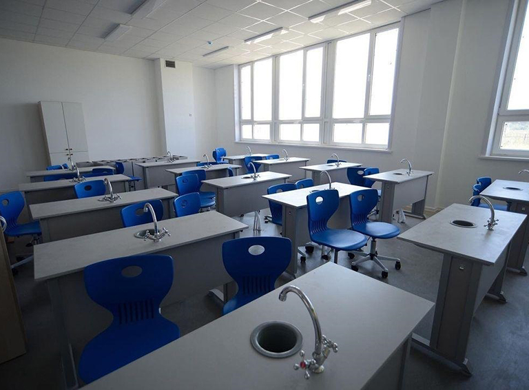 «Россети Кубань» обеспечила электричеством новую школу в Майкопе