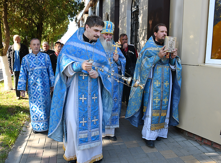 Православные белореченцы отметили престольный праздник Свято-Покровского храма