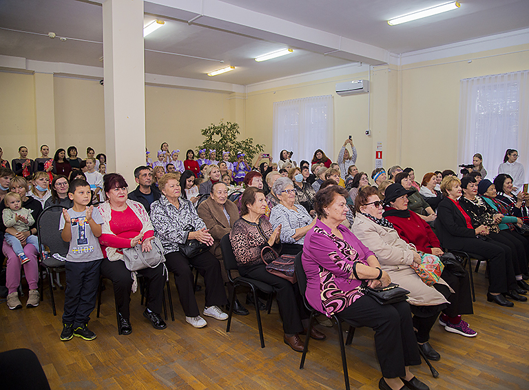 В белореченском Центре творчества прошёл концерт, посвящённый Дню учителя