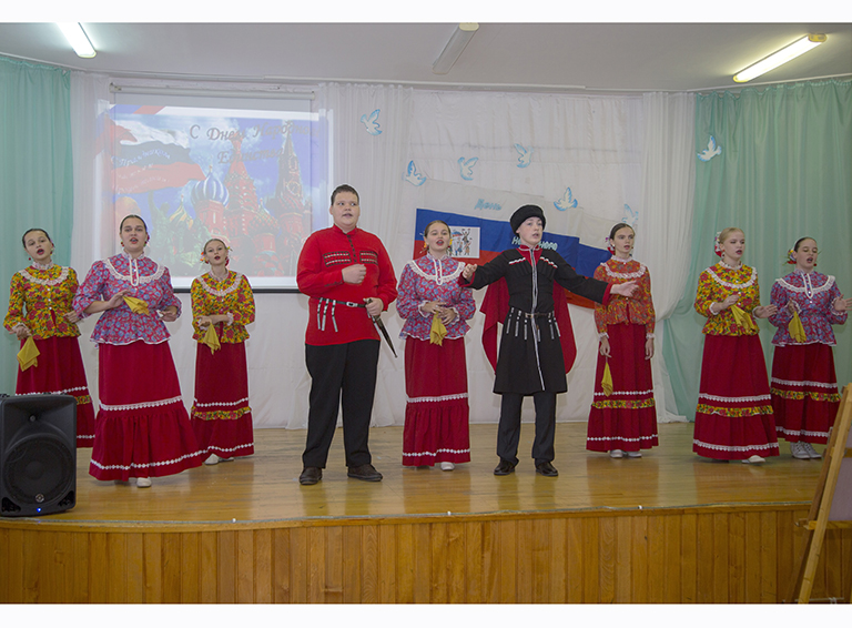 В преддверии Дня народного единства в Центре творчества Белореченска прошла познавательно-развлекательная программа «В единстве – наша сила!»