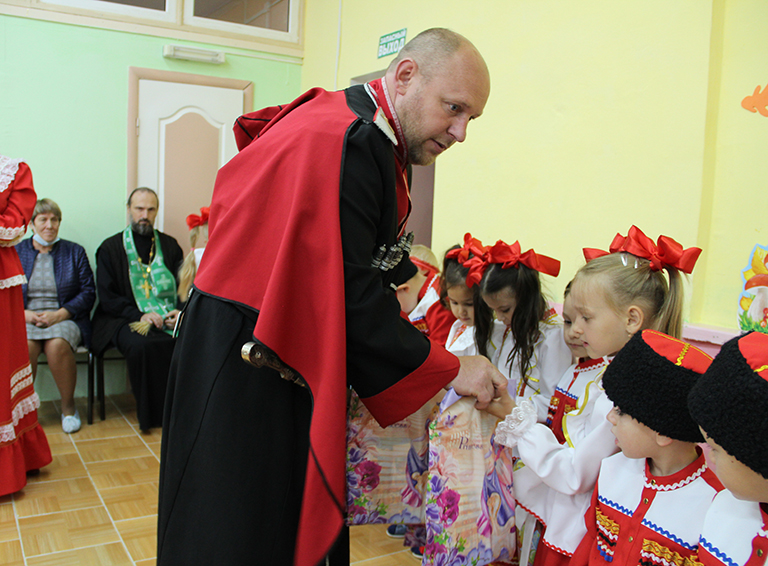 В Белореченском районе более 50 дошколят приняли в ряды Союза казачьей молодежи Кубани