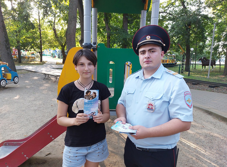 Сотрудники белореченской полиции провели беседы с подростками в рамках краевой акции «Набат»