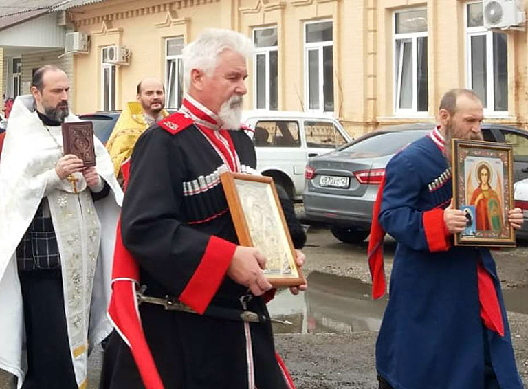 Казаки приняли участие в престольном празднике в храме Георгия Победоносца города Белореченска