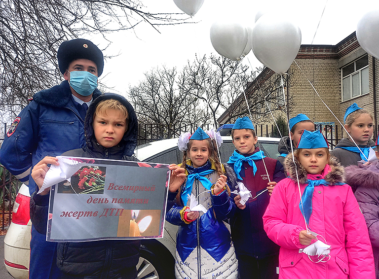 Акция «Белые журавлики», посвященная дню памяти жертв ДТП, прошла в Белореченском районе