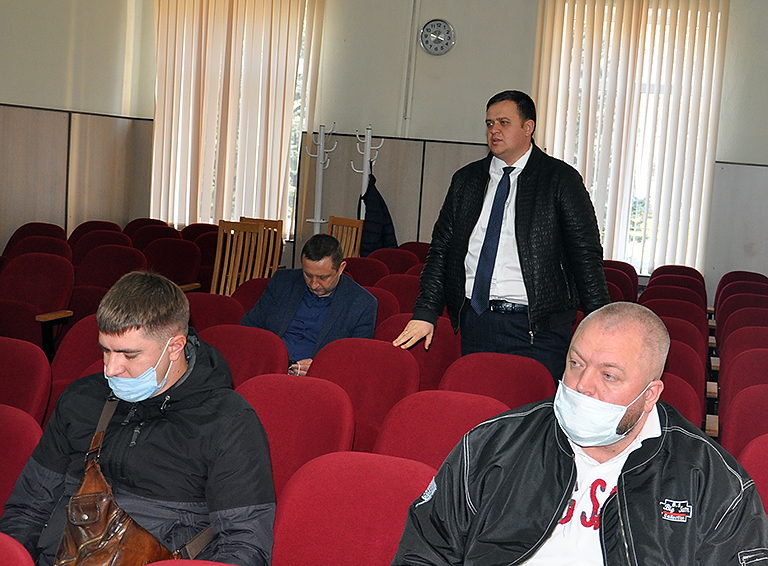 У главы Белореченского района Александра Шаповалова состоялся серьезный разговор с руководителями управляющих компаний
