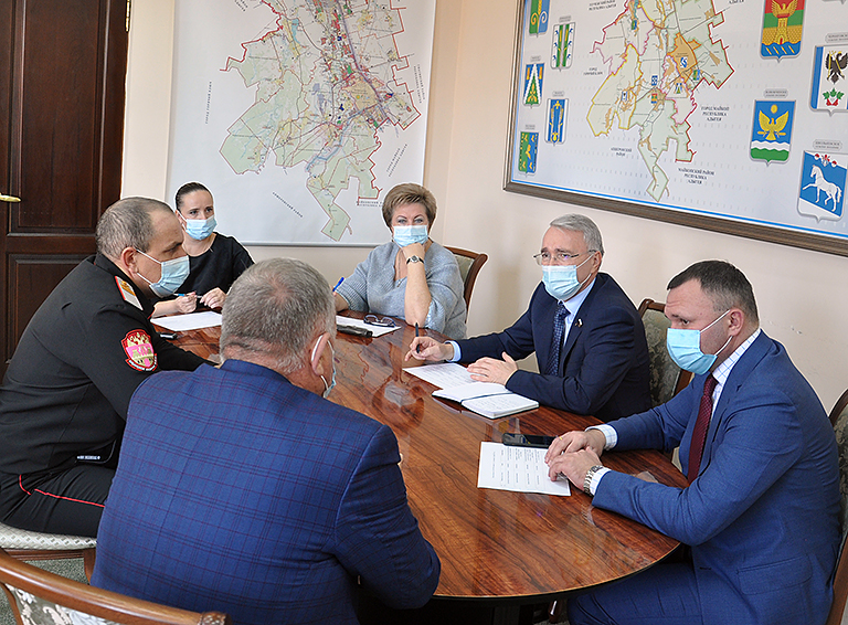 Прием граждан провел в Белореченском районе депутат Государственной думы Эдуард Кузнецов