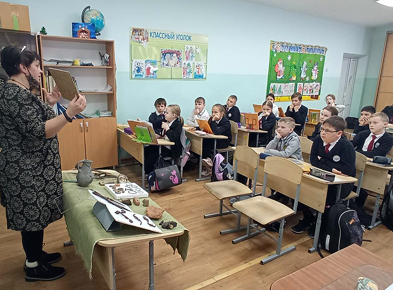Не было предела любопытству учеников начальных классов СОШ №1 на музейном уроке по истории древнего мира Кубани