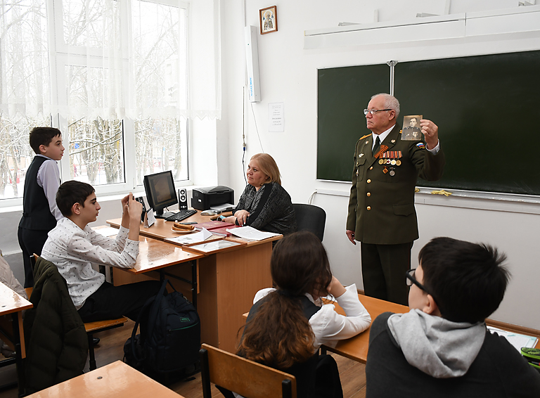 Ветераны труда и Вооружённых сил проводят уроки мужества в школах Белореченского района