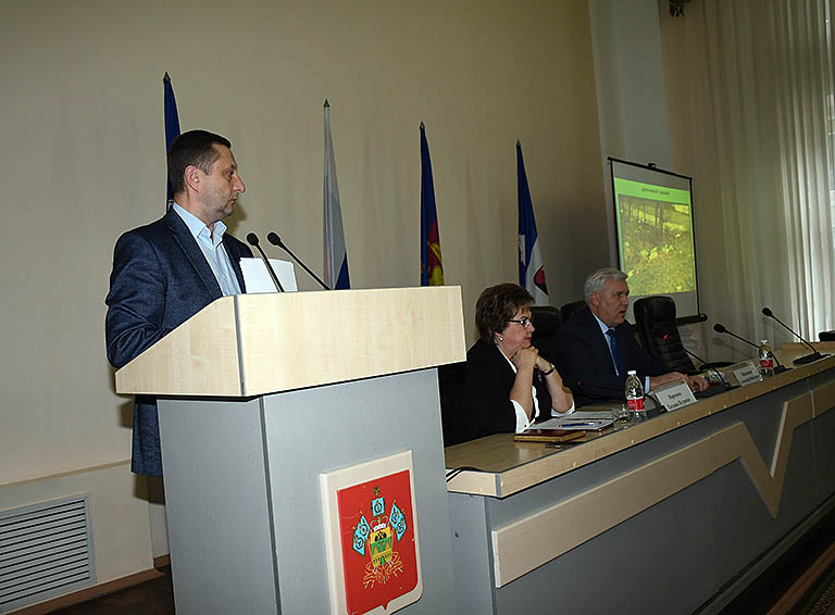 Санитарное состояние, весенний призыв, мониторинг цен и летнюю оздоровительную кампанию обсудили на совещании в администрации Белореченского района