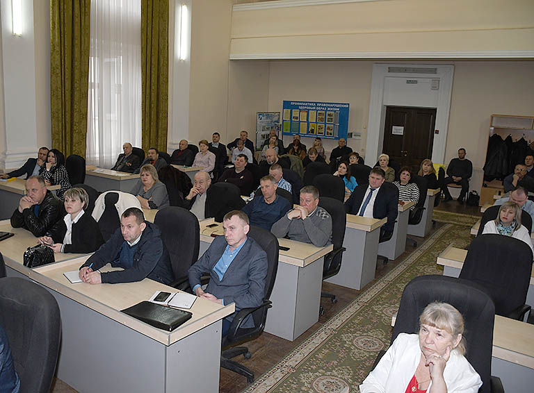 Санитарное состояние, весенний призыв, мониторинг цен и летнюю оздоровительную кампанию обсудили на совещании в администрации Белореченского района