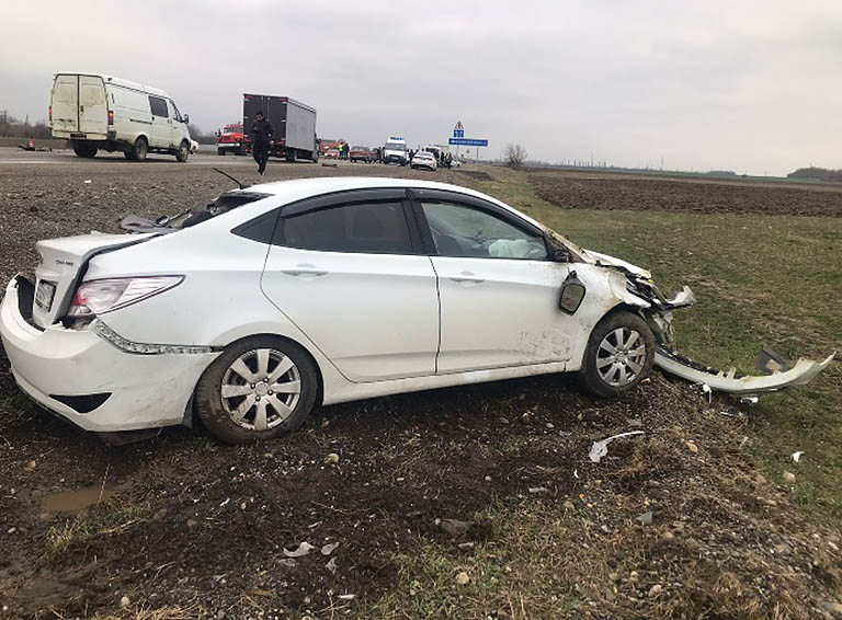 В четверг на трассе около села Великовечного столкнулись четыре автомобиля