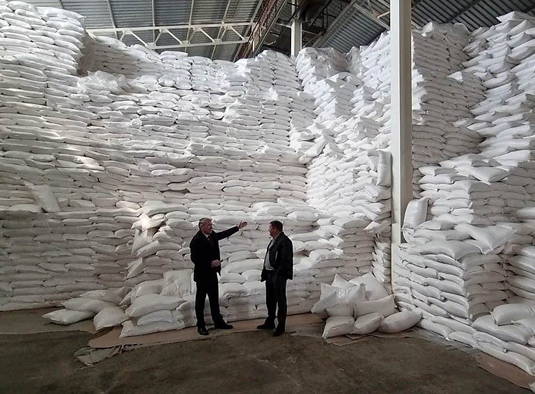 Эдуард Кузнецов посетил сахарный завод на Кубани