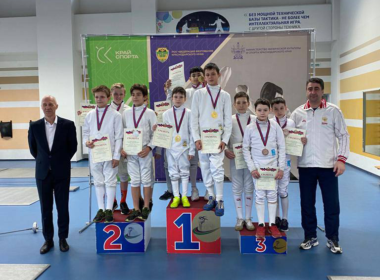 Белореченская команда по фехтованию одержала победу на краевых соревнованиях