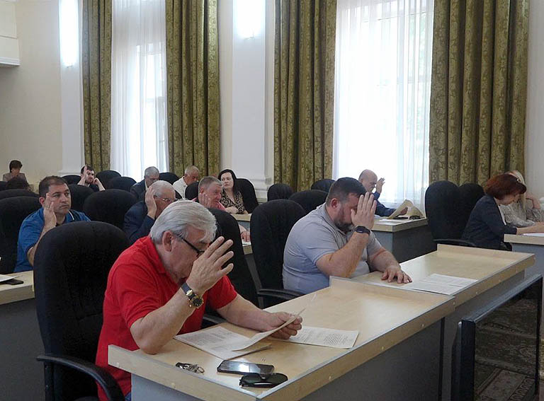 О важном и первоочередном на 63-й сессии Совета МО Белореченский район