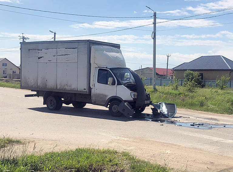 В Белореченске столкнулись автомобили «ГАЗ» и «Мицубиси Лансер», пострадала 16-летняя девушка