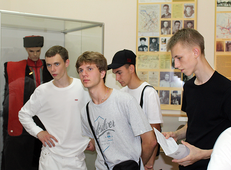 Белореченские студенты прошли инновационный квест «Лабиринт истории»