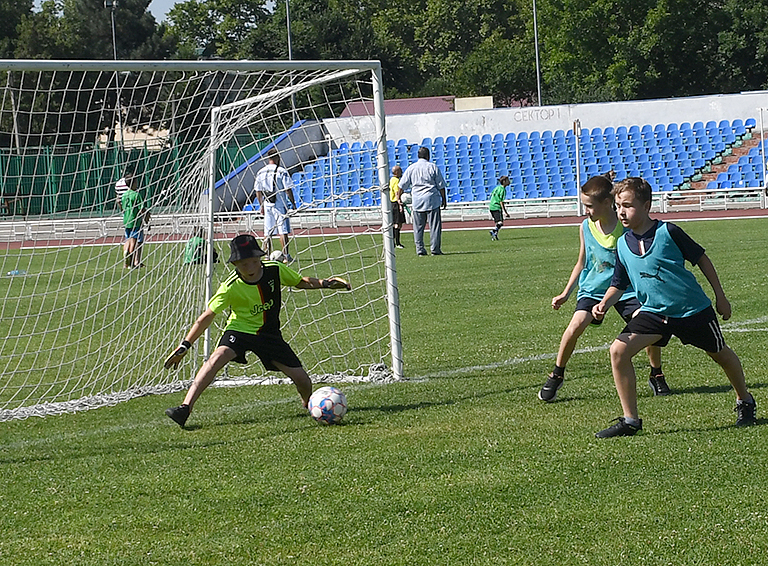 В Белореченске стартовал кубок губернатора по футболу