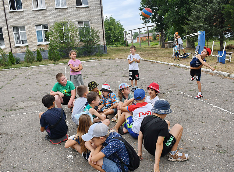 Белореченская детвора попрощалась с последним в этом сезоне летним лагерем