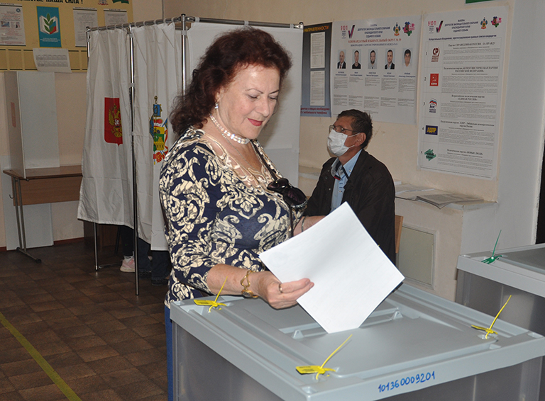 Выборы в Белореченске: избирательный участок 06-02 в ЦРО