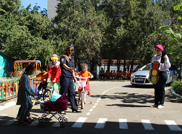 В Белореченском детском саду №8 «Рябинка» прошло профилактическое мероприятие «Внимание – дорога!»