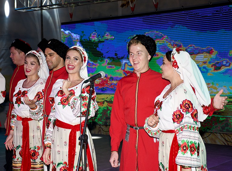 Подводим итоги: широко и хлебосольно отметили в Белореченске День урожая